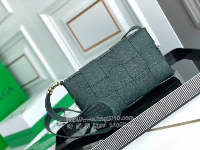 Bottega veneta高端女包 KF0017荔枝紋 寶緹嘉CASSETTE新款荔枝紋牛皮女包 BV經典款單肩斜挎包  gxz1274